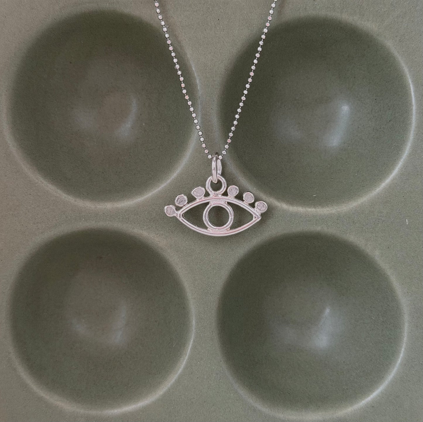 The Gaze Pendant